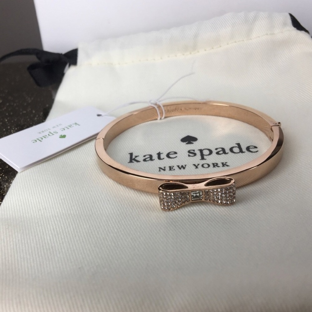 Last 1🔥 ♠️Kate spade rose gold bow bracelet - Picture 2 of 4